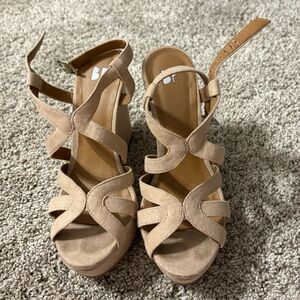 BP size 4.5 Tan Strappy Platform Wedges